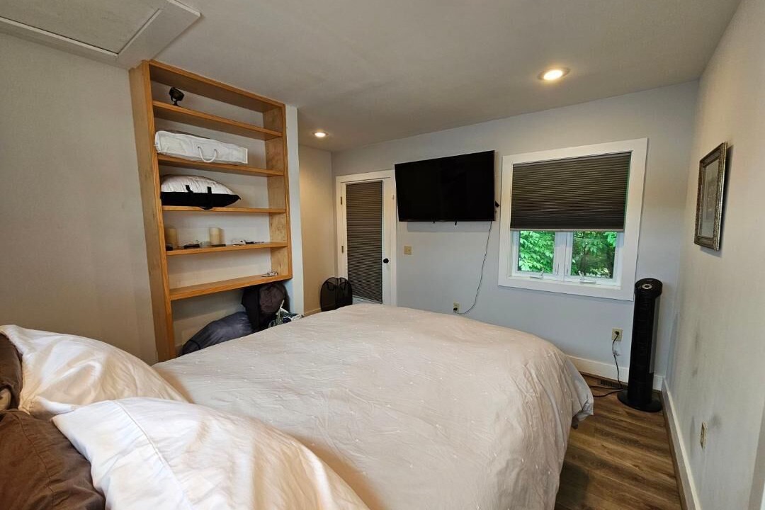 Photo of Bedroom in Hammondsport