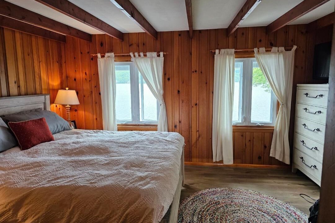Photo of Bedroom in Hammondsport