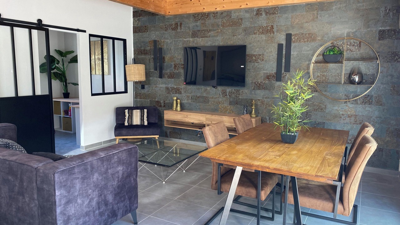 Photo of Others in Quartier des Boucholeurs