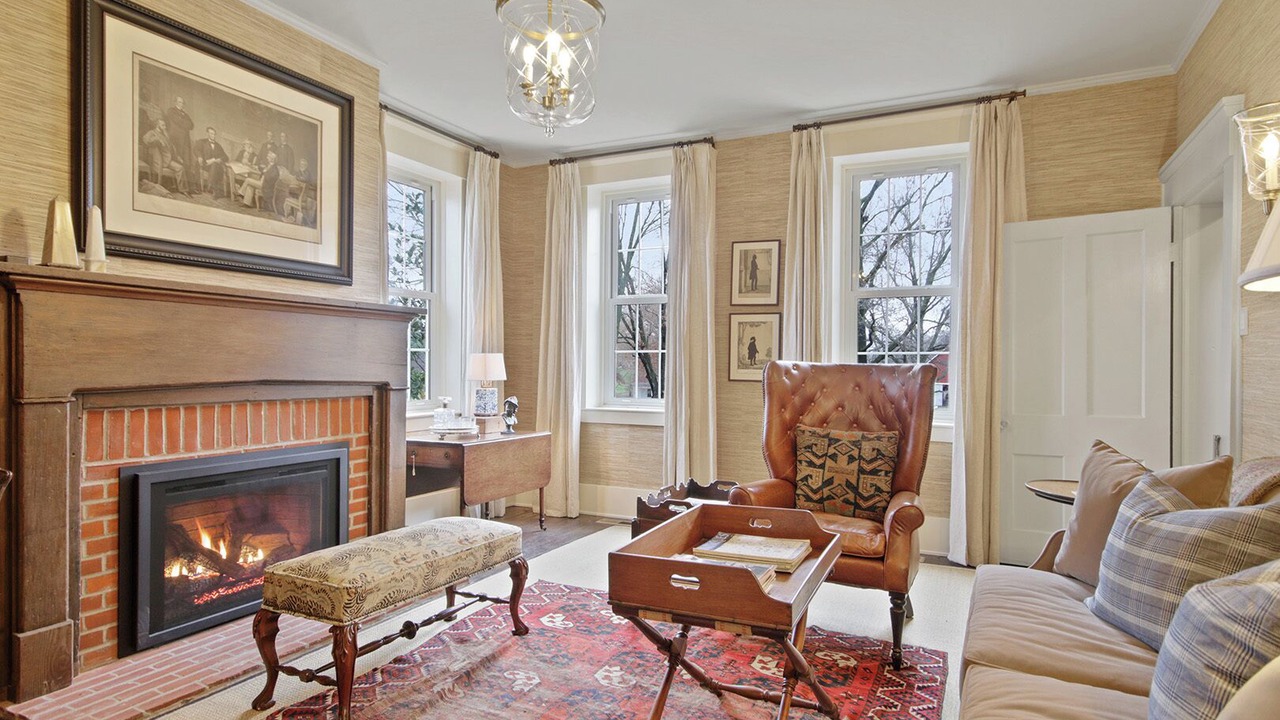 Photo of Livingroom in Boonesboro