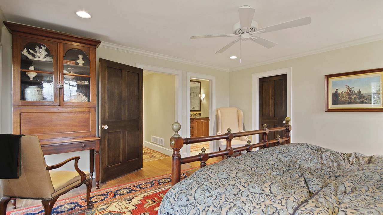 Photo of Bedroom in Boonesboro
