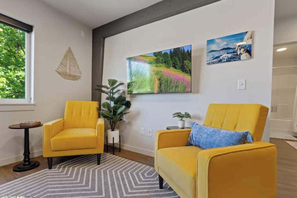 Photo of Others in Cliff - Cannon