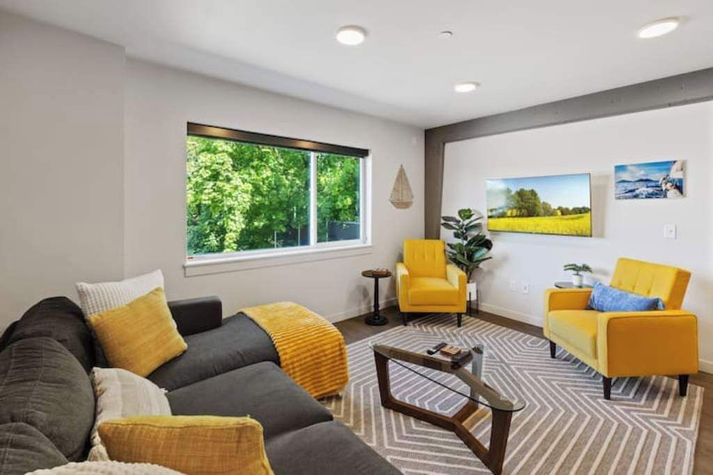 Photo of Livingroom in Cliff - Cannon