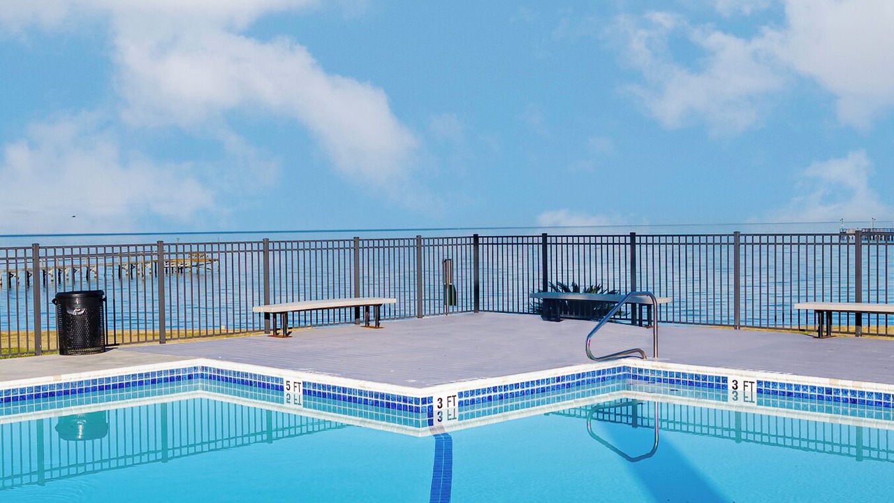 Photo of Outdoor in Harbor Oaks