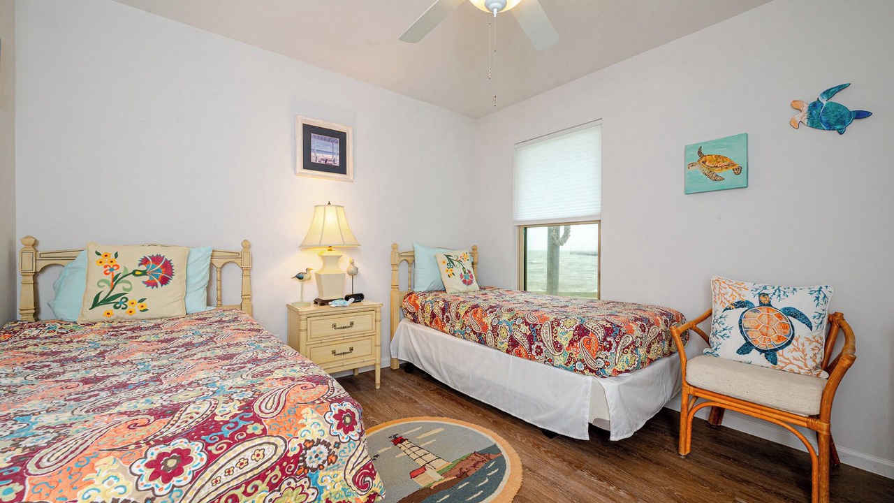 Photo of Bedroom in Harbor Oaks