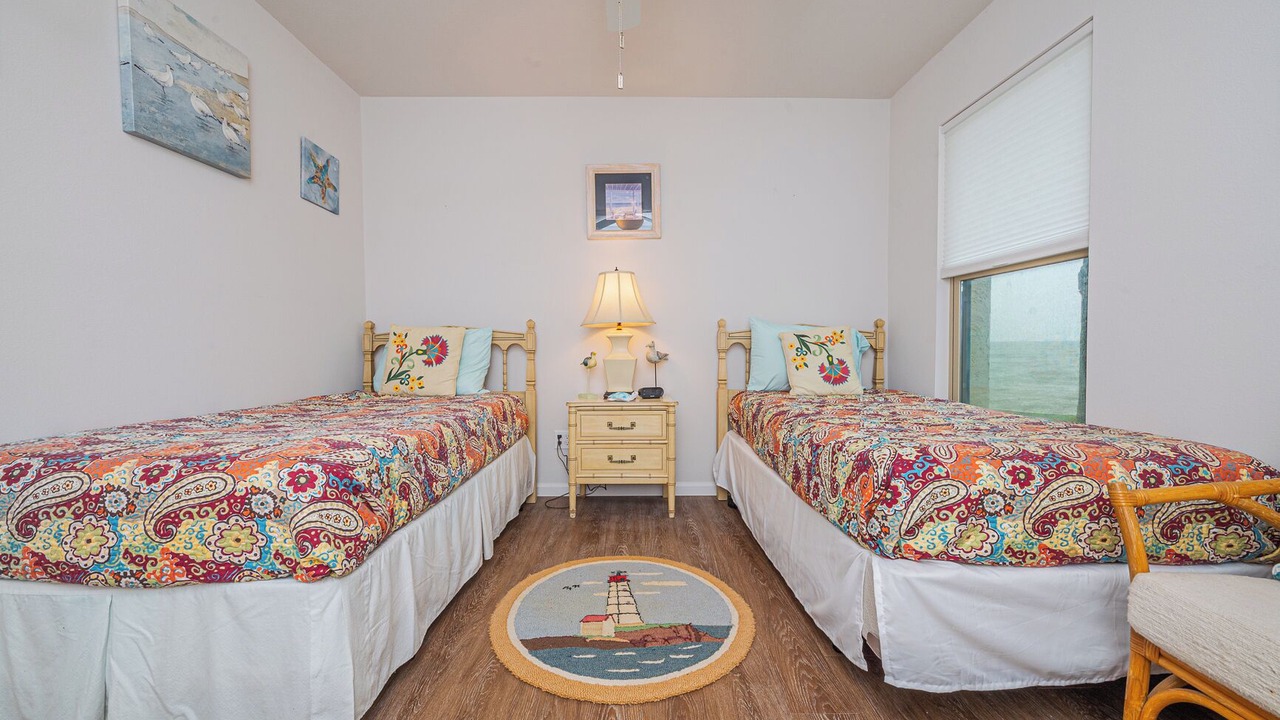 Photo of Bedroom in Harbor Oaks