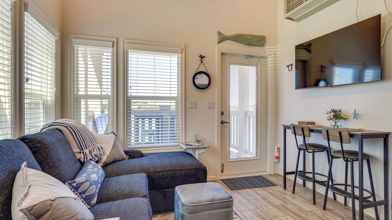 Photo of Livingroom in Isleton