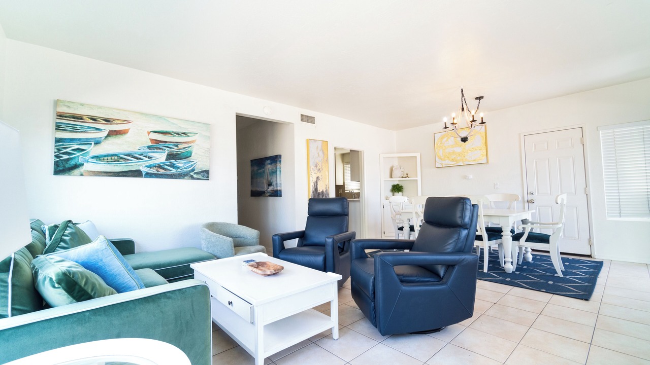 Photo of Livingroom in Townsite