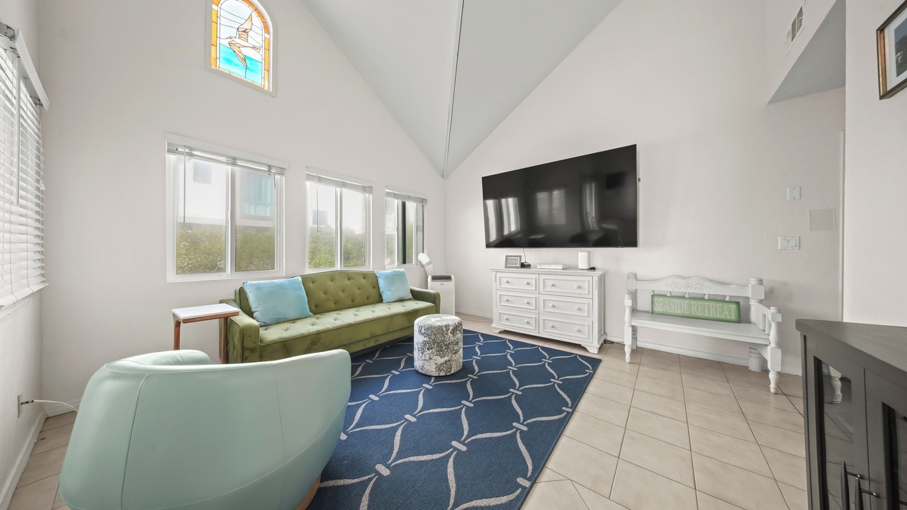 Photo of Livingroom in Townsite