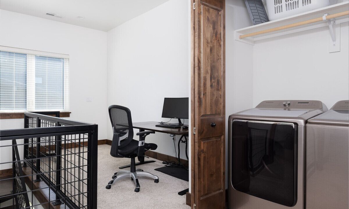 Photo of Others in Victor