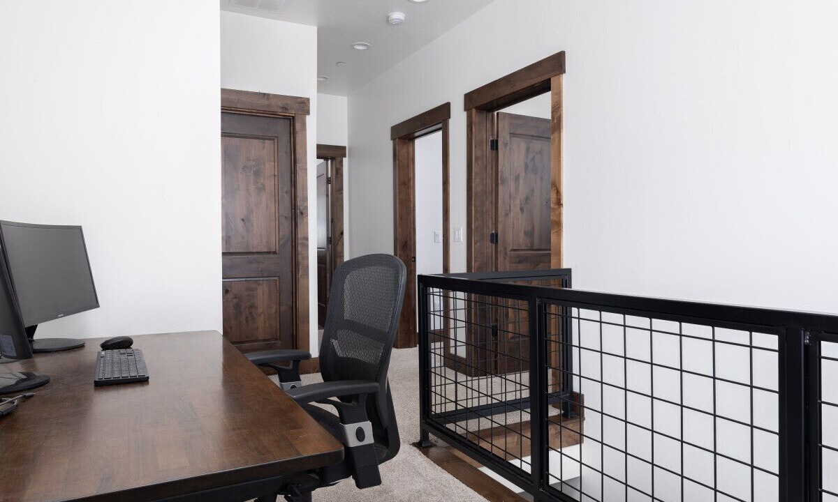 Photo of Others in Victor