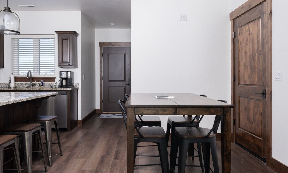 Photo of Others in Victor