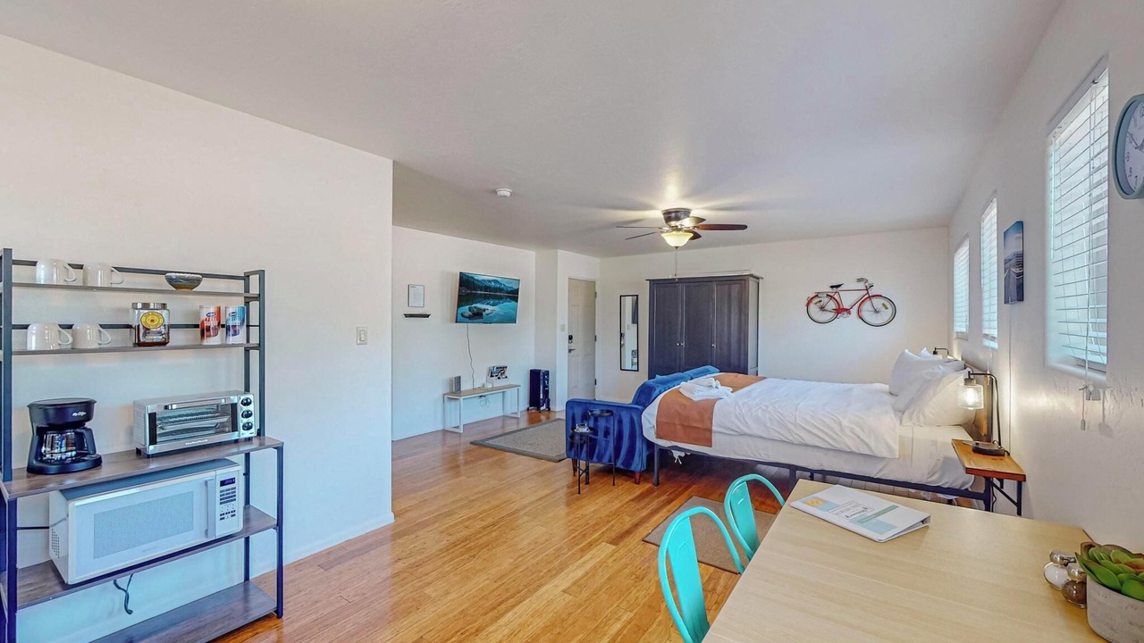 Photo of Kitchen in Near North Valley