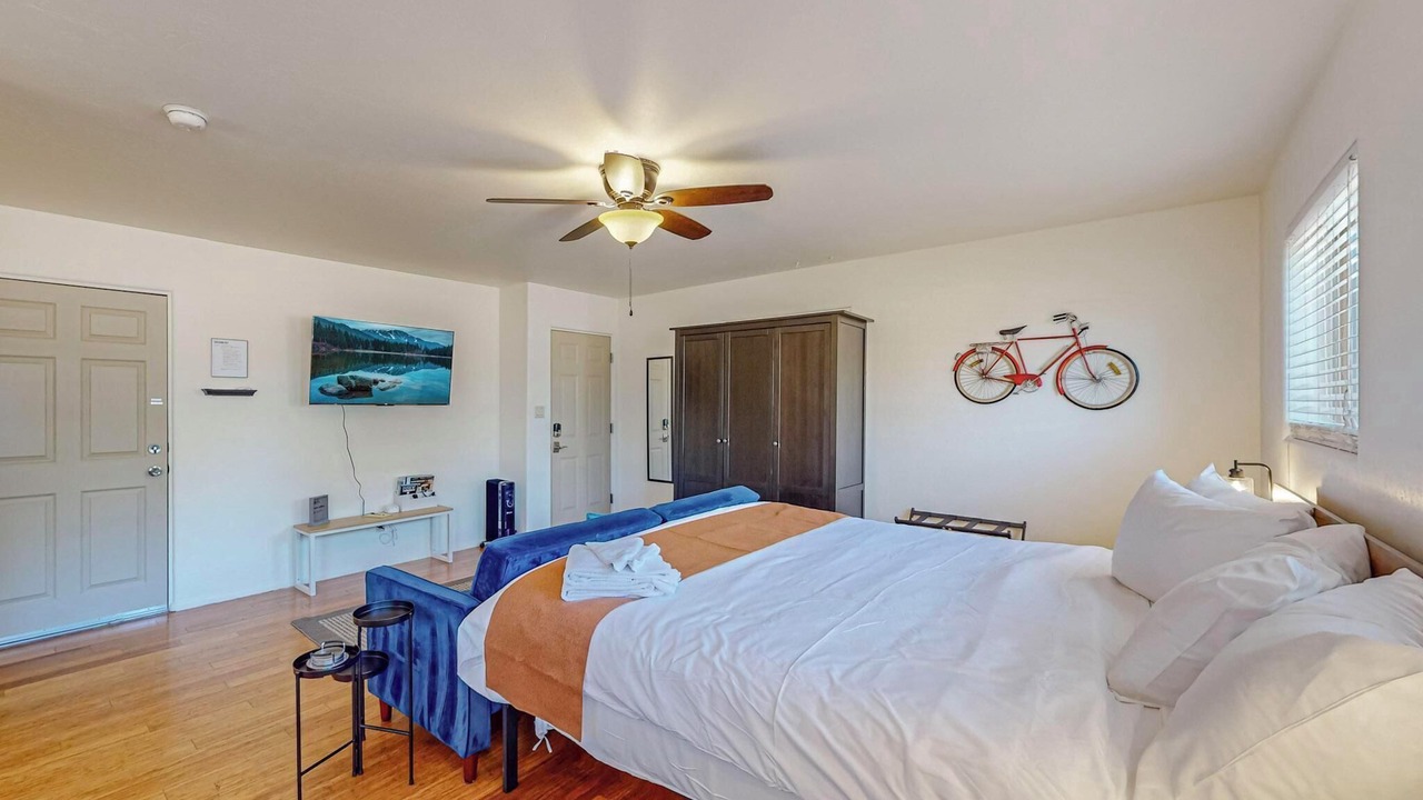 Photo of Bedroom in Near North Valley