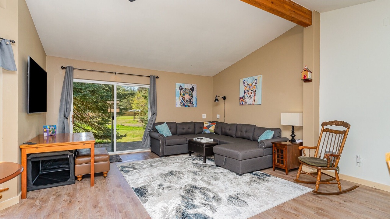 Photo of Livingroom in Ashford