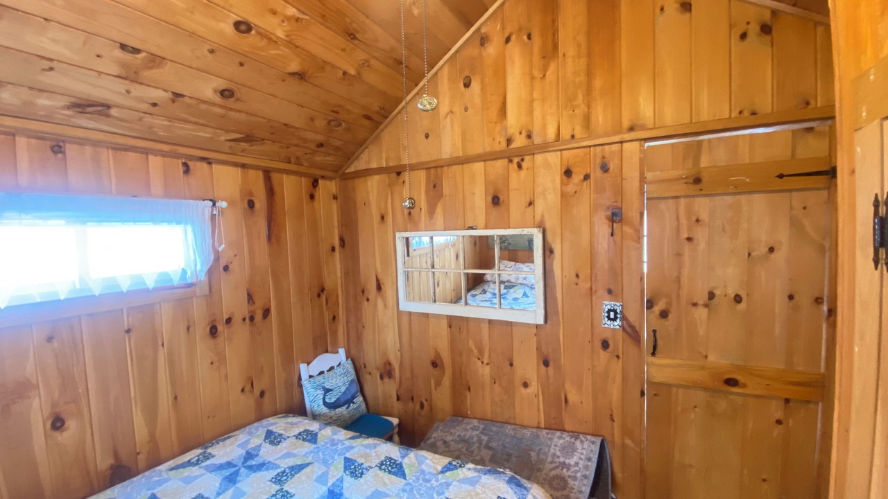 Photo of Bedroom in Moody