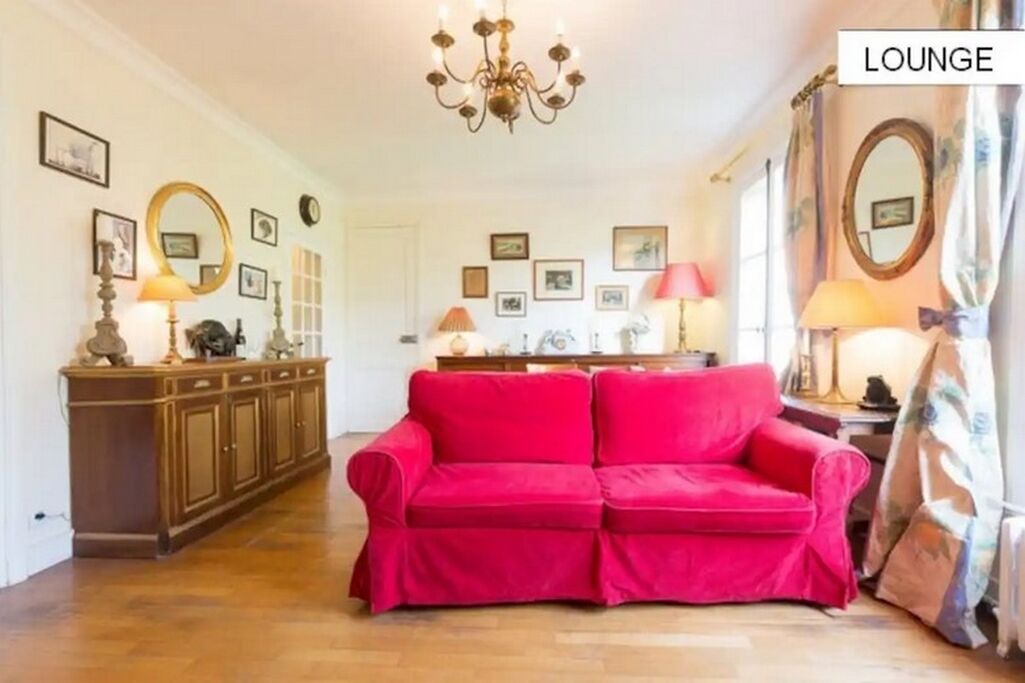 Photo of Livingroom in 5th Arrondissement