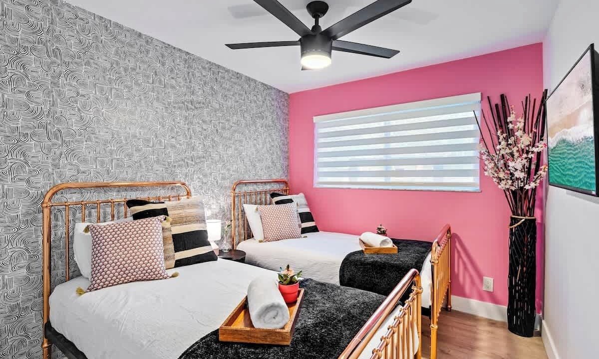 Photo of Bedroom in Sunset