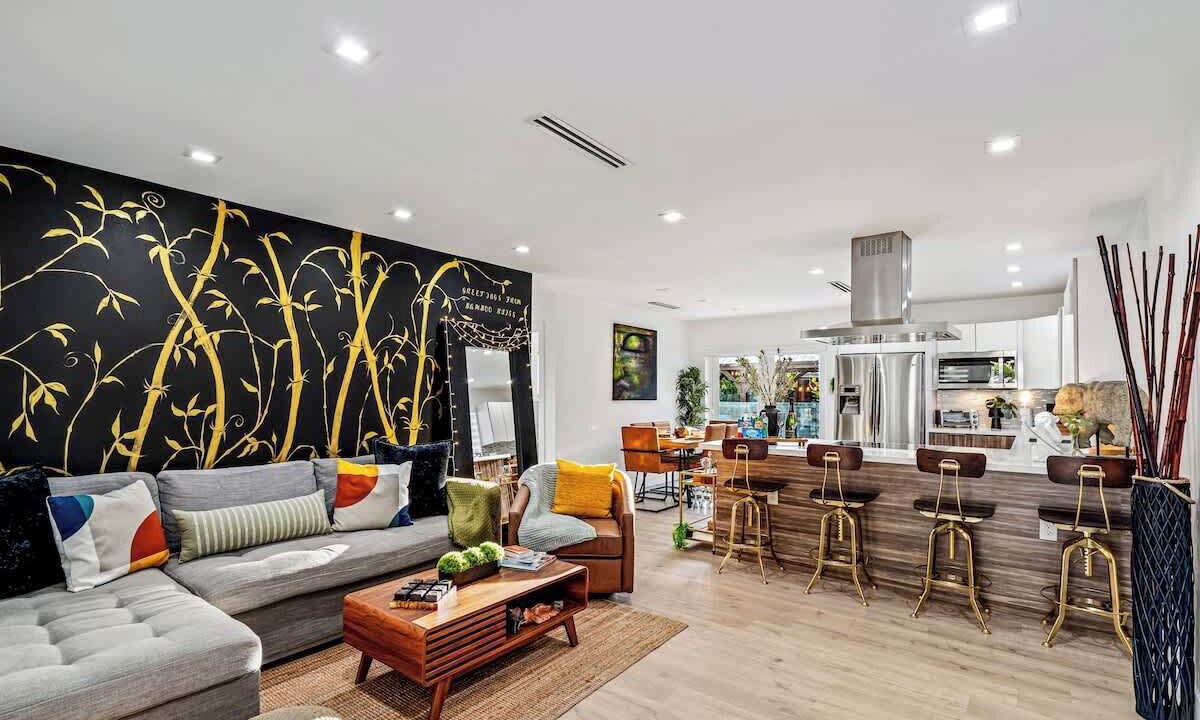 Photo of Livingroom in Sunset