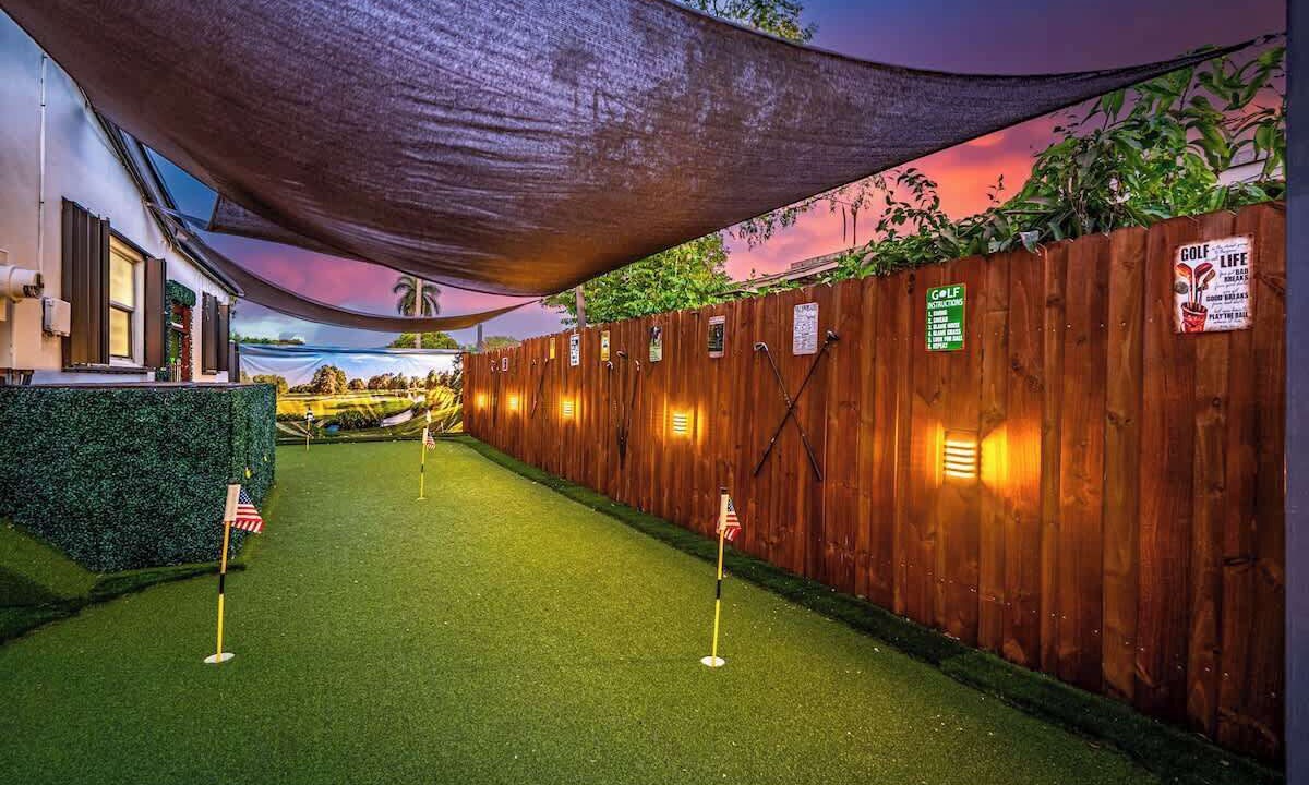 Photo of Outdoor in Sunset