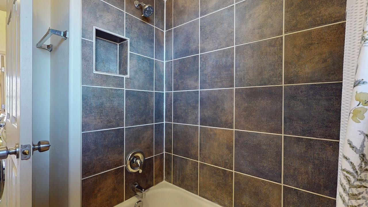 Photo of Bathroom in Near North Valley