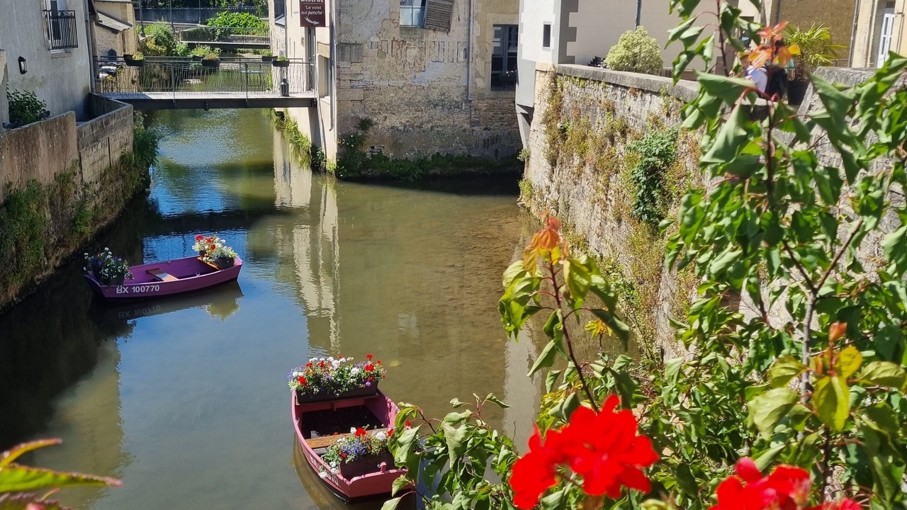 Photo of Others in Bayeux