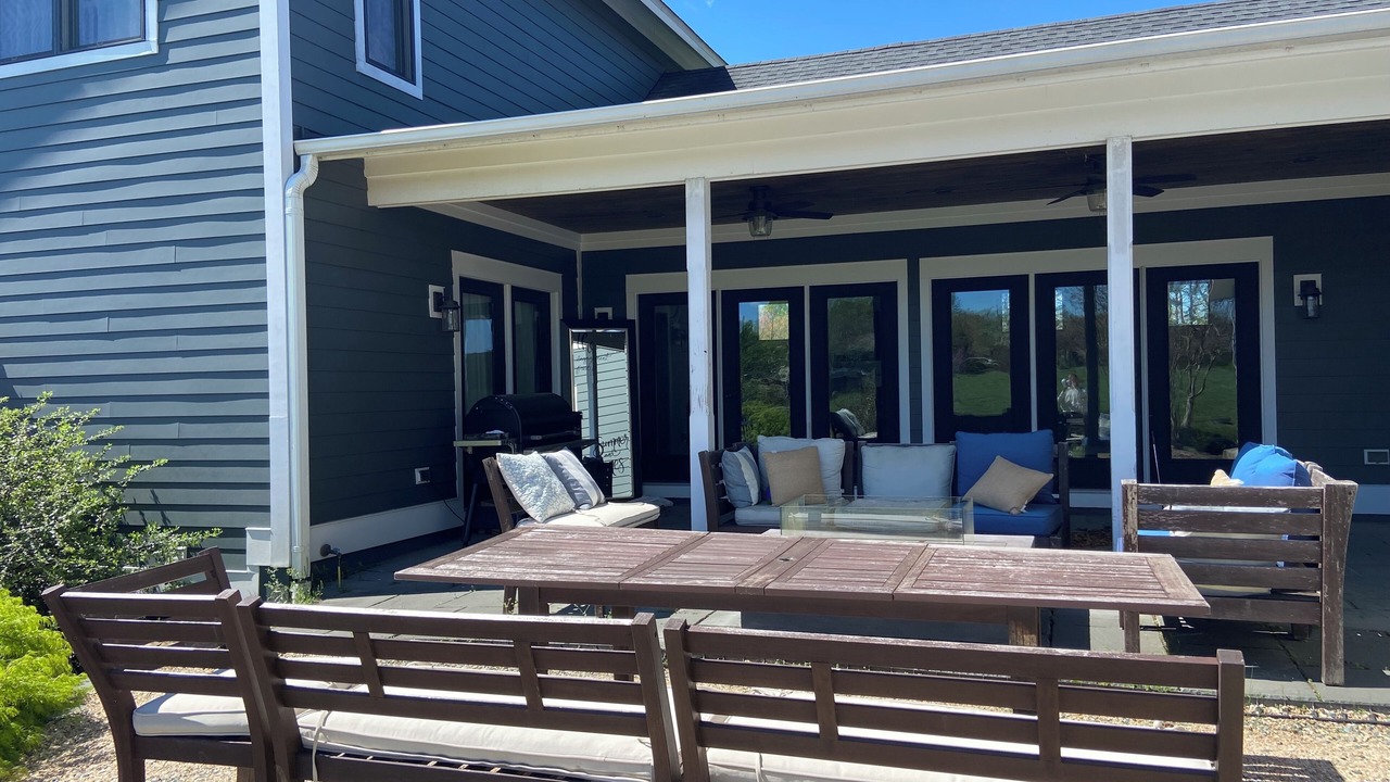 Photo of Outdoor in Royal Acres