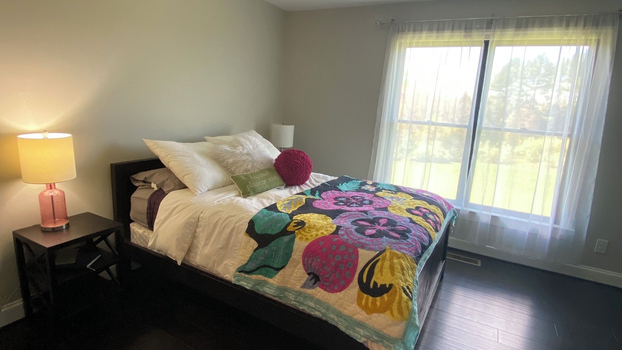 Photo of Bedroom in Royal Acres