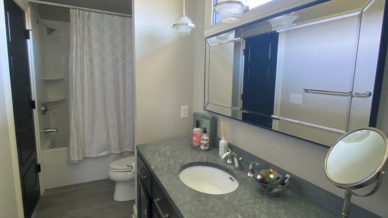 Photo of Bathroom in Royal Acres