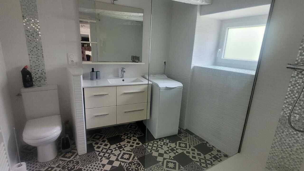 Photo of Bathroom in Le Minihic-sur-Rance