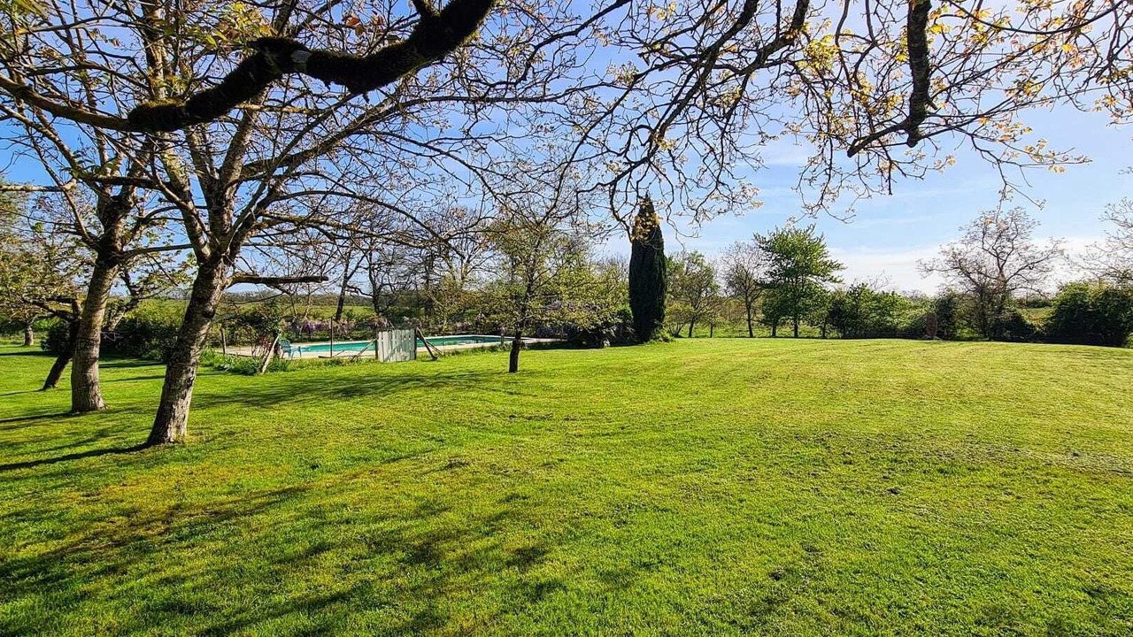 Photo of Outdoor in Gondrin