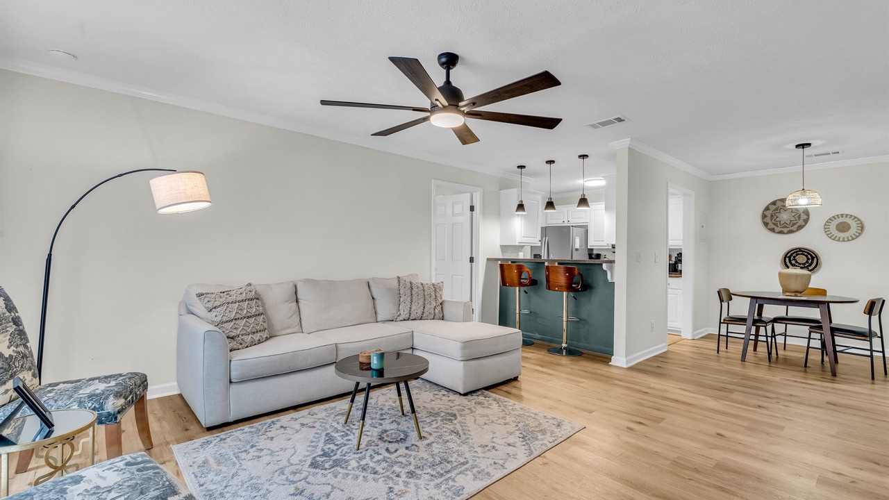 Photo of Livingroom in Starkville