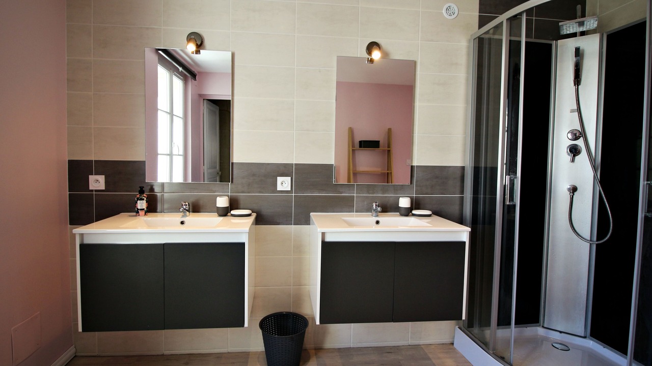 Photo of Bathroom in Fontevraud-l'Abbaye