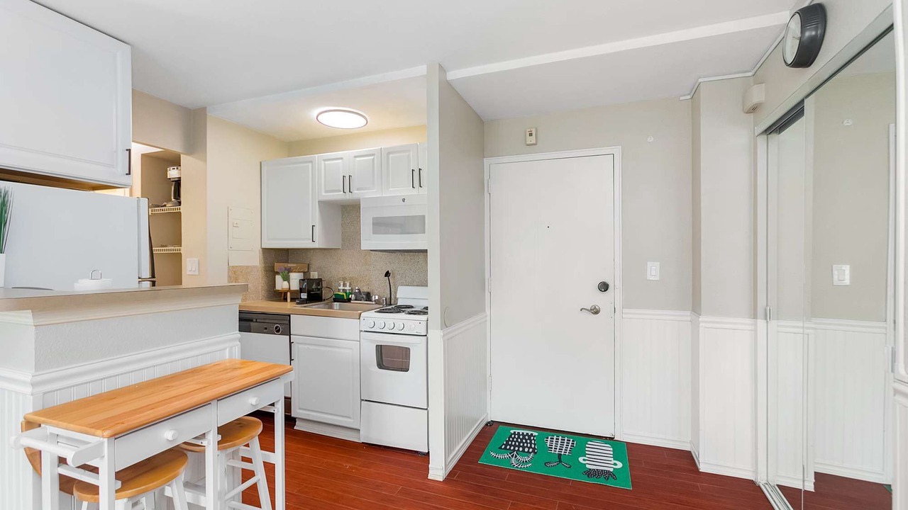 Photo of Kitchen in Downtown Seattle