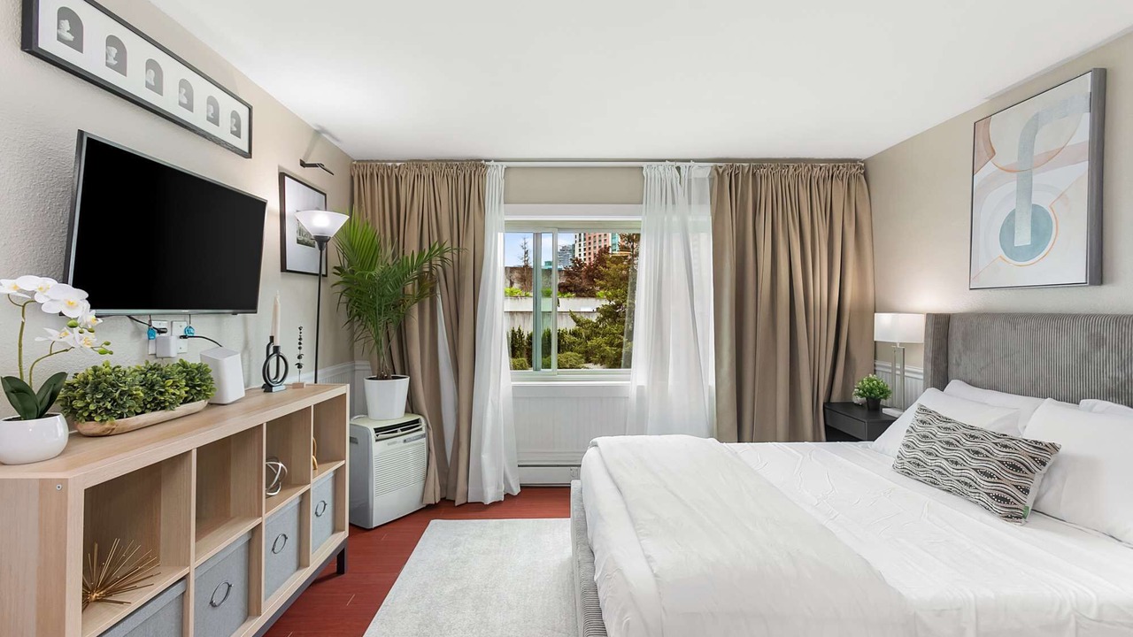 Photo of Bedroom in Downtown Seattle