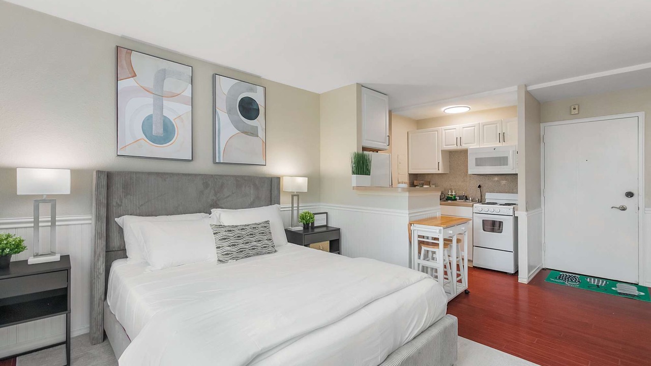 Photo of Bedroom in Downtown Seattle