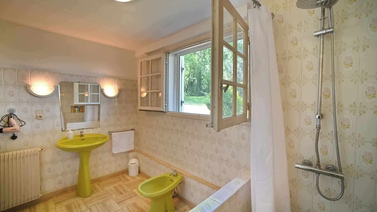 Photo of Bathroom in Sainte-Livrade-sur-Lot
