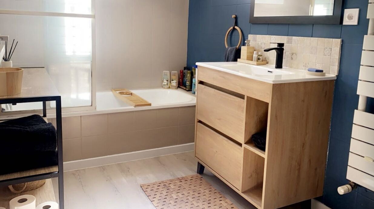 Photo of Bathroom in Thezan-les-Beziers