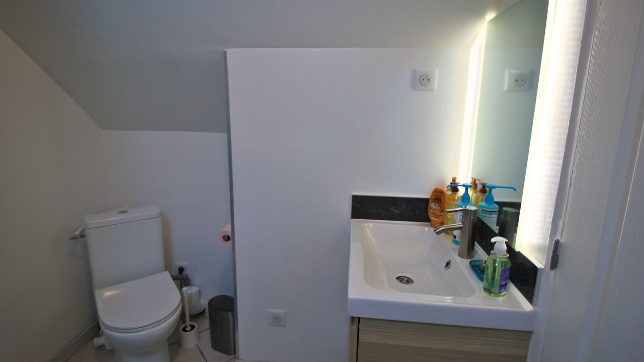 Photo of Bathroom in Saint-Leu-la-Foret