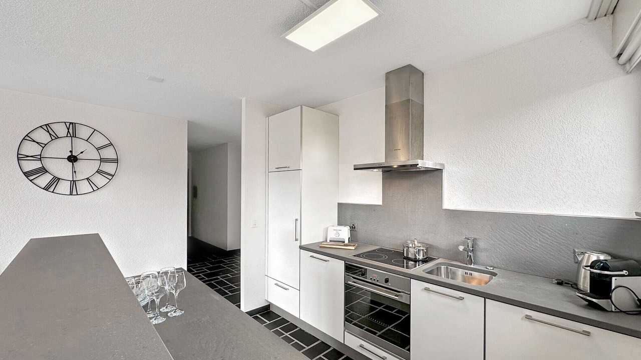 Photo of Kitchen in Lens