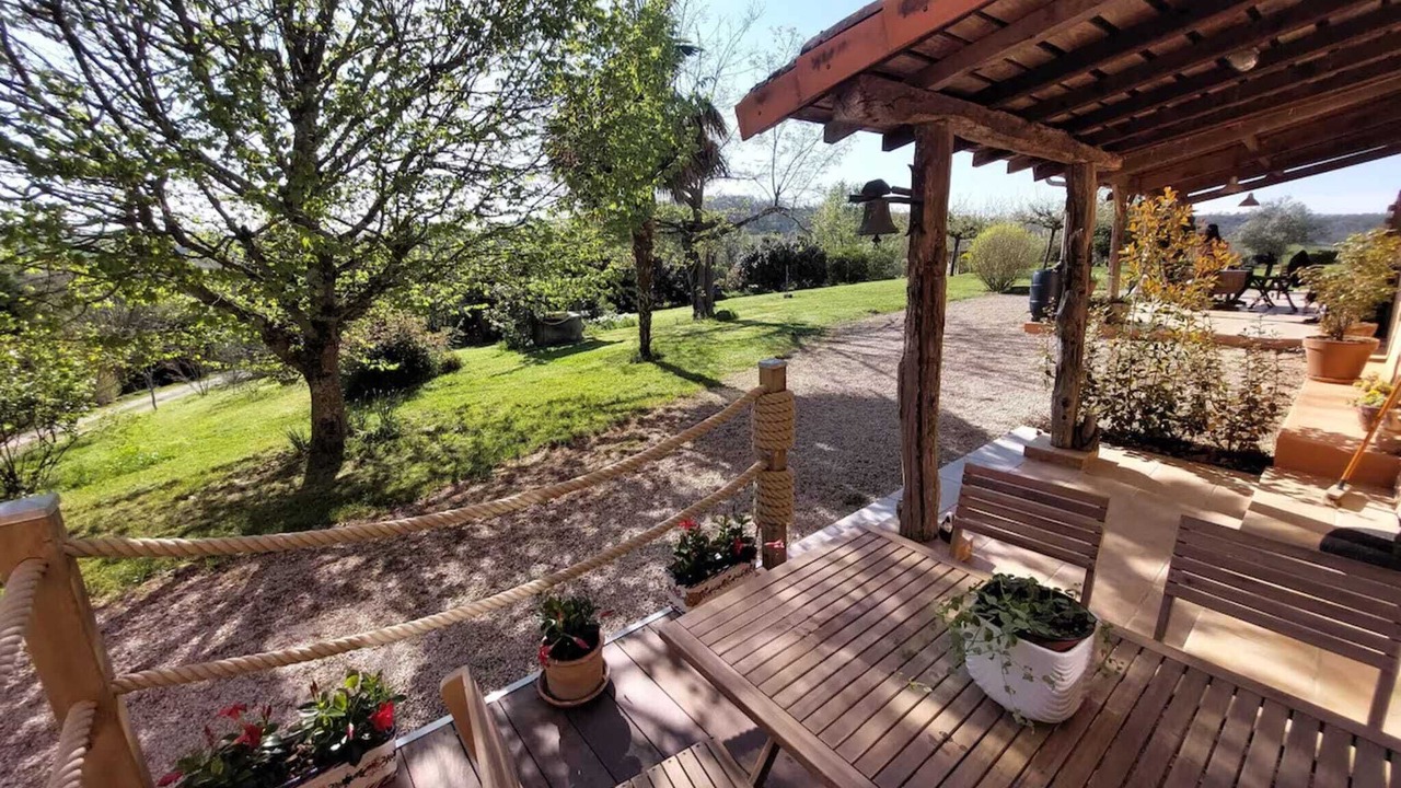 Photo of Outdoor in Monties