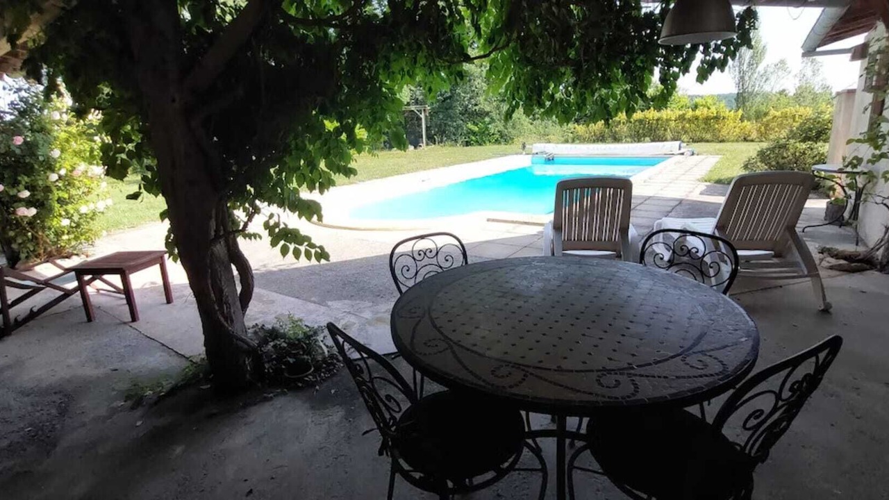 Photo of Outdoor in Monties