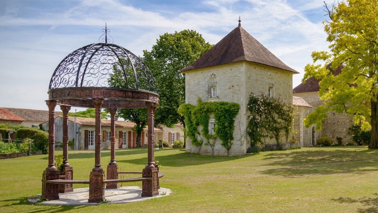 Photo of Outdoor in Bouin