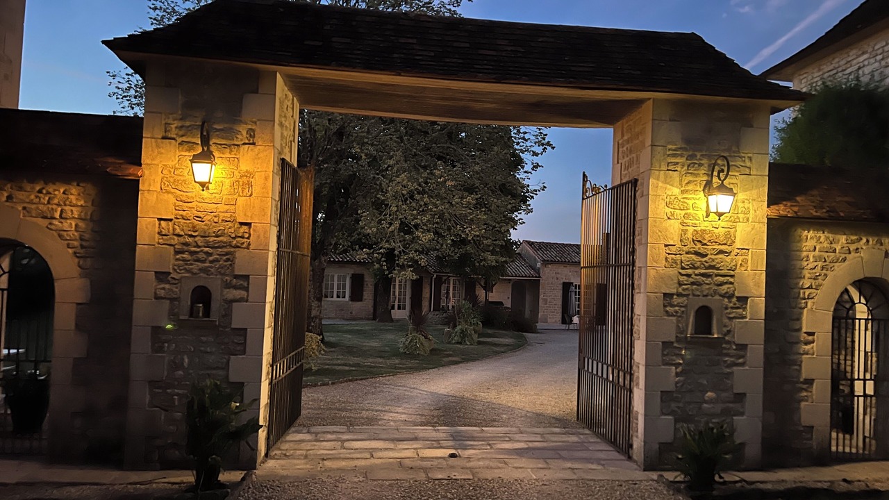 Photo of Outdoor in Bouin