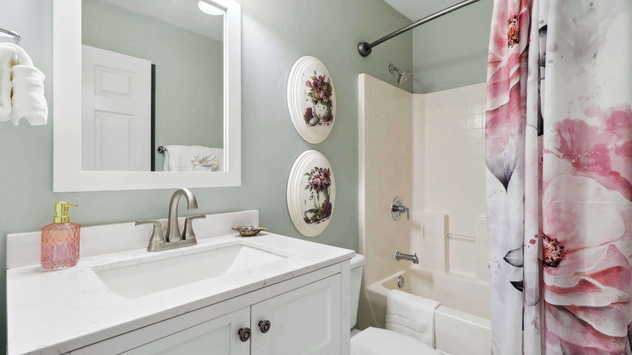 Photo of Bathroom in Dixon Park