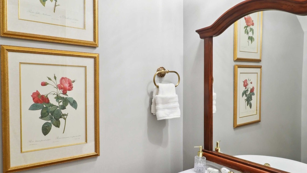 Photo of Bathroom in Dixon Park