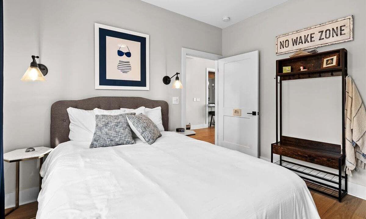 Photo of Bedroom in Wise