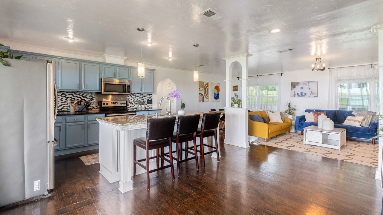 Photo of Others in Quinlan