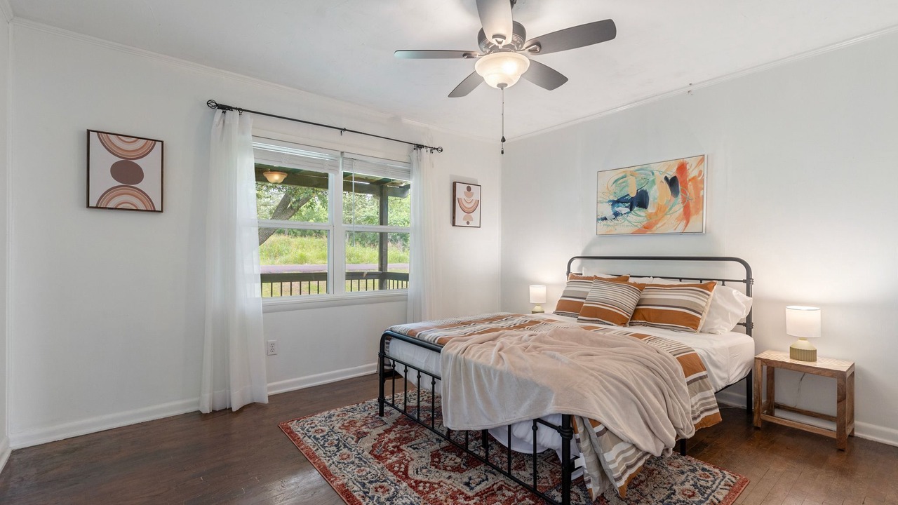 Photo of Bedroom in Quinlan