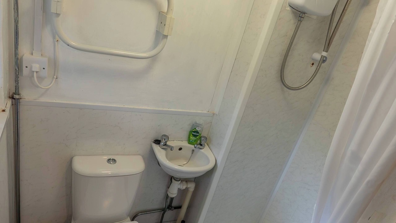 Photo of Bathroom in Bont Newydd